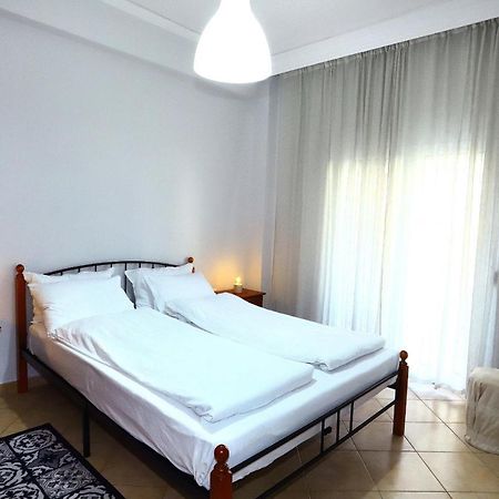 Ourania Apartment Drama Luaran gambar