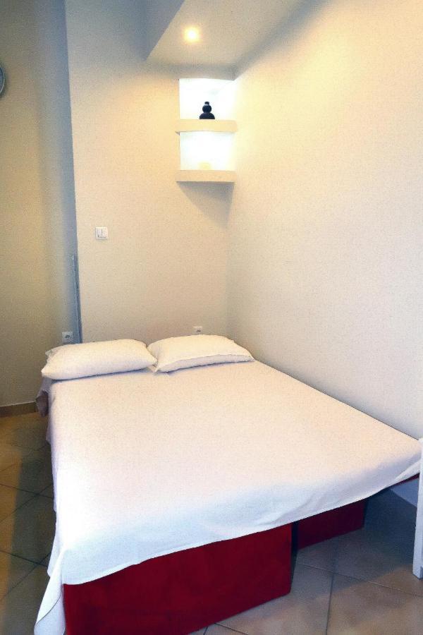 Ourania Apartment Drama Luaran gambar