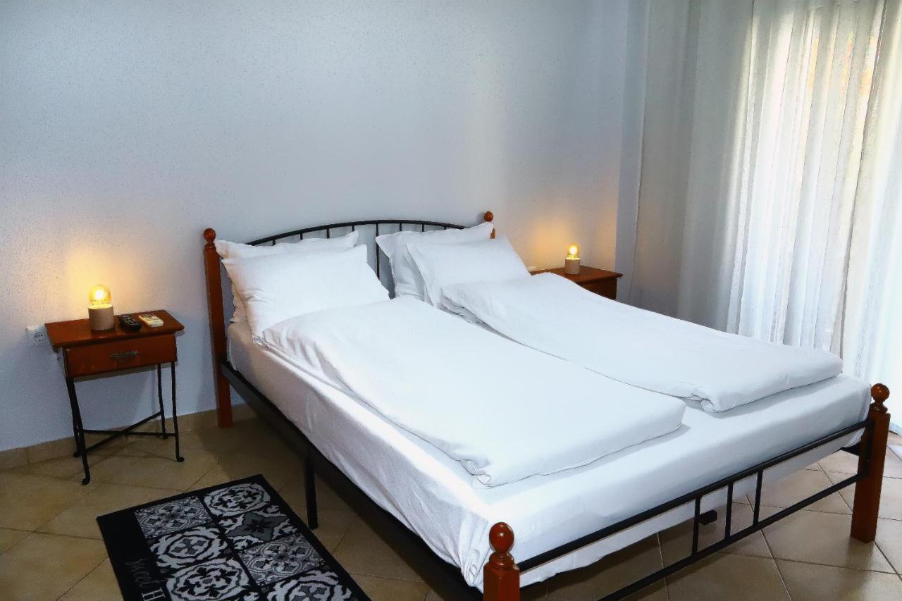 Ourania Apartment Drama Luaran gambar